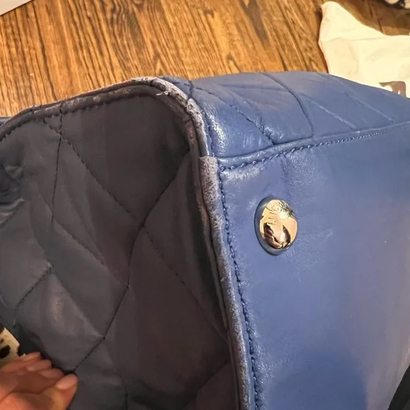 Michael kors RARE quilted cobalt blue Hamilton bag - Picture 3 of 4